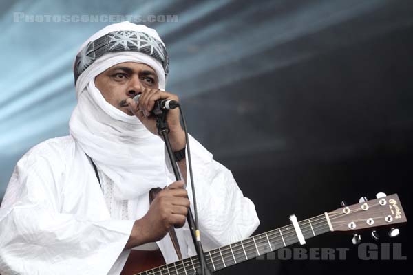 TINARIWEN - 2014-08-24 - SAINT CLOUD - Domaine National - Scene de l'Industrie - 